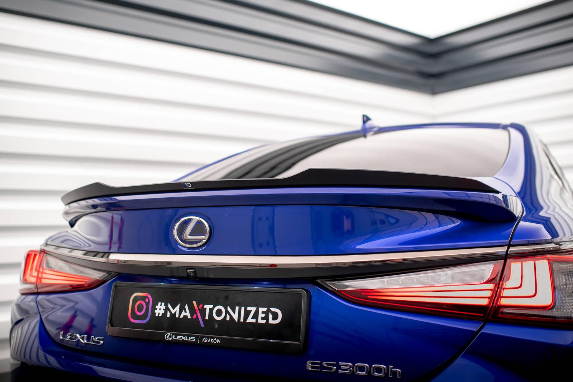 Maxton Design Siipi Lexus ES F Sport MK7
