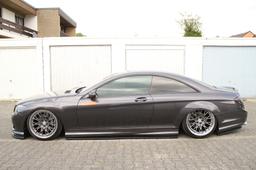 Maxton Design Sideskjørt Mercedes CL 500 C216 Amgline