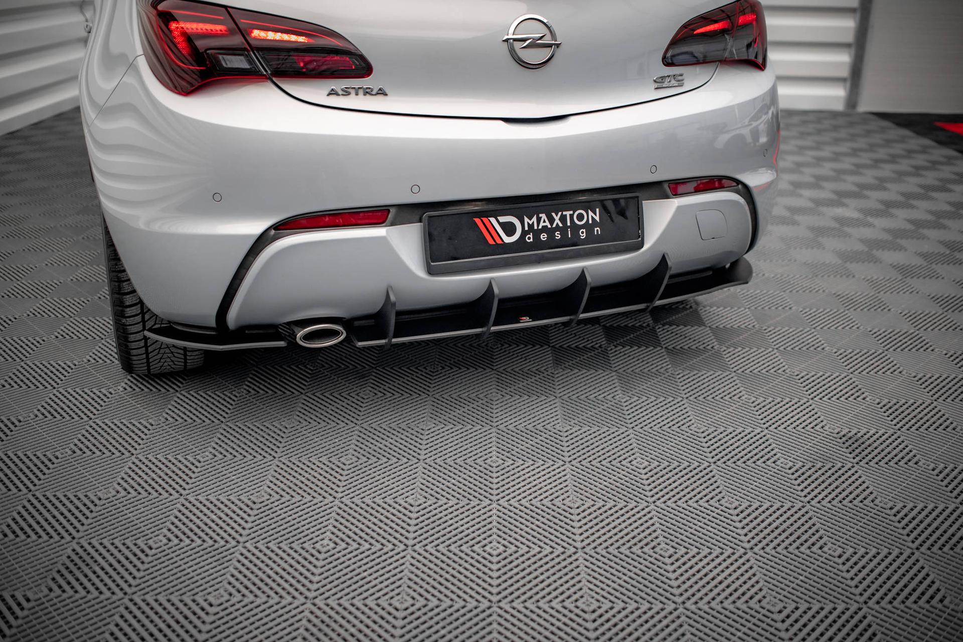 Maxton Design Diffuusori Street Pro Opel Astra GTC Opc-line J