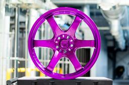 JR Wheels SL-03 Custom aluminiumfälg monterade på bil i stämnigsfull miljö